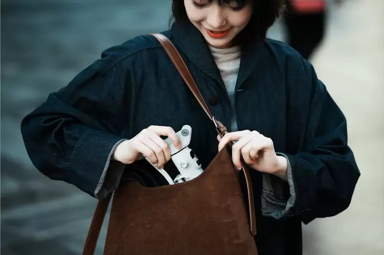 智云SMOOTH-Q5 Ultra上市：告别线材束缚，体验AI隔空跟拍，单人创作更自由(图8)