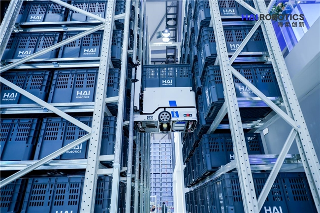 海柔创新闪攀机器人、K1200亮相亚洲物流展，新智造中心提升10倍产能(图1)