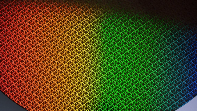 英特尔18A工艺良率取得进展，超越三星2纳米但仍比台积电N2工艺落后(图1)