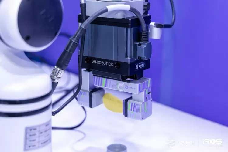 触觉增强世界模型引关注，一目科技IROS首秀定义机器人感知新维度(图3)