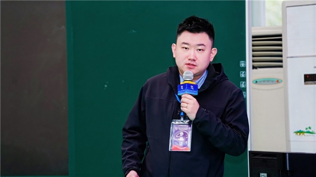 百模论剑决赛第3日 | 各地团队赴蓉参赛,“人工智能+”智慧碰撞(图6) 百模论剑决赛第3日 | 各地团队赴蓉参赛,“人工智能+”智慧碰撞(图6)