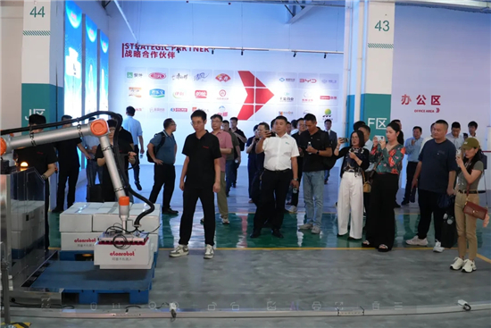 盛启新程！阿童木机器人无锡基地耀世落成，以 “码力” 驱动长三角智造升级(图5)