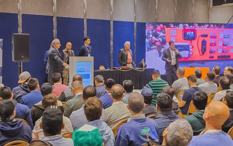 风靡全球丨精创电气海外技术巡回展引AI科技浪潮(图1) 风靡全球丨精创电气海外技术巡回展引AI科技浪潮(图1)