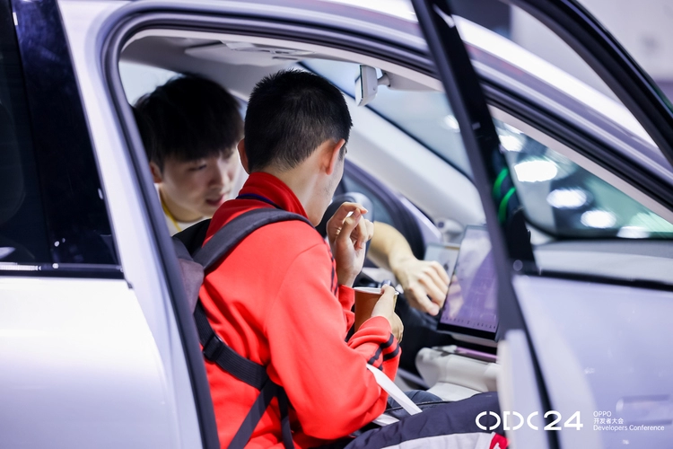 端侧AI助力汽车产业智能化，OPPO智行引领车机互融发展(图3)