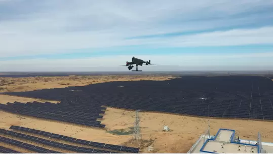 智慧运维守护塞北绿电长城 大疆无人机助力“沙漠变绿洲”(图7) 智慧运维守护塞北绿电长城 大疆无人机助力“沙漠变绿洲”(图7)