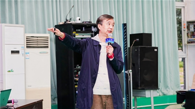 百模论剑决赛第3日 | 各地团队赴蓉参赛，“人工智能+”智慧碰撞(图4)