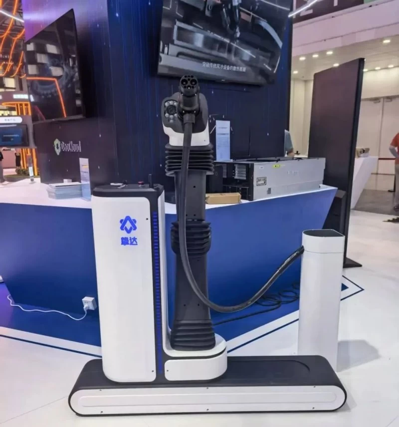 中国方案登陆世界人工智能大会!挚达科技智能充电机器人亮剑全球,港交所IPO铸全球能源服务新引擎(图4) 中国方案登陆世界人工智能大会!挚达科技智能充电机器人亮剑全球,港交所IPO铸全球能源服务新引擎(图4)