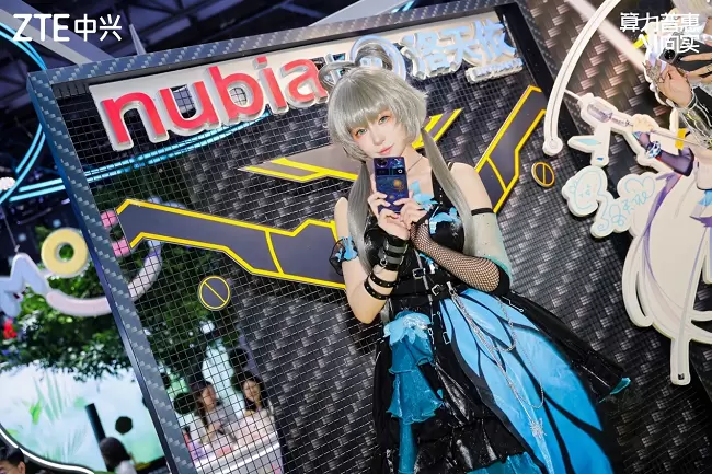 WAIC2025:中兴终端借力上海产业优势,打造沪产AI终端品牌努比亚(图5) WAIC2025:中兴终端借力上海产业优势,打造沪产AI终端品牌努比亚(图5)