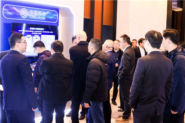 Al+低空 江苏移动携手生态伙伴共绘新质未来(图2) Al+低空 江苏移动携手生态伙伴共绘新质未来(图2)