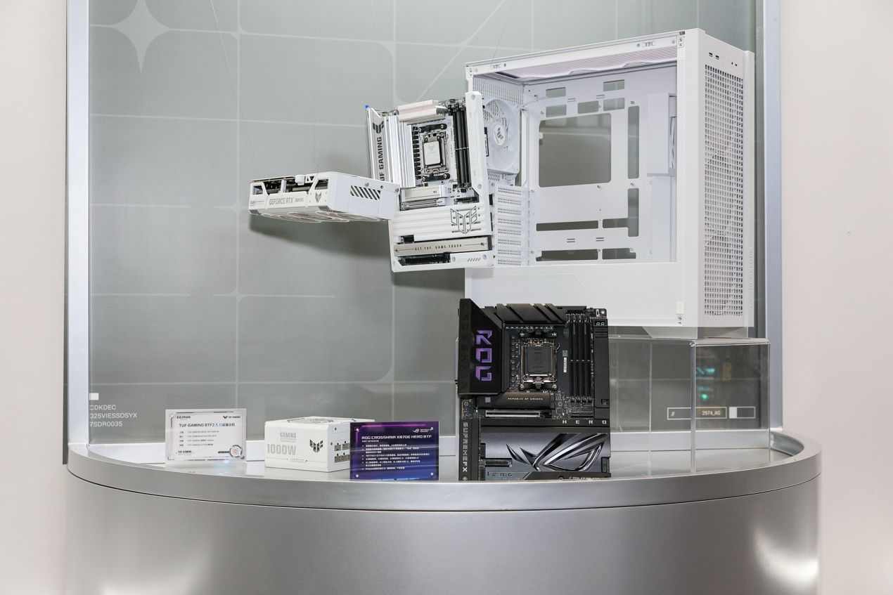 BW2025 华硕主板背置&超频双赛道大放异彩(图6)