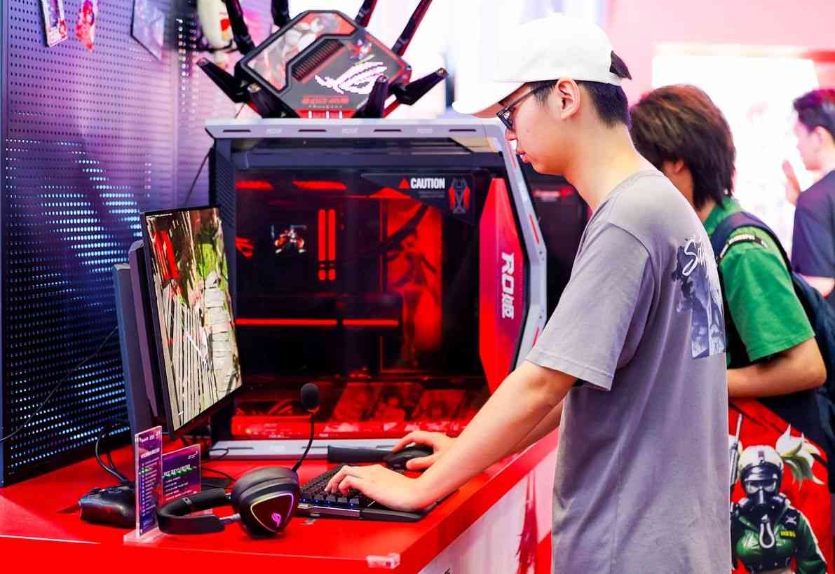 华硕主板撼动BW2025 ROG玩+乐园引玩家狂欢(图6)