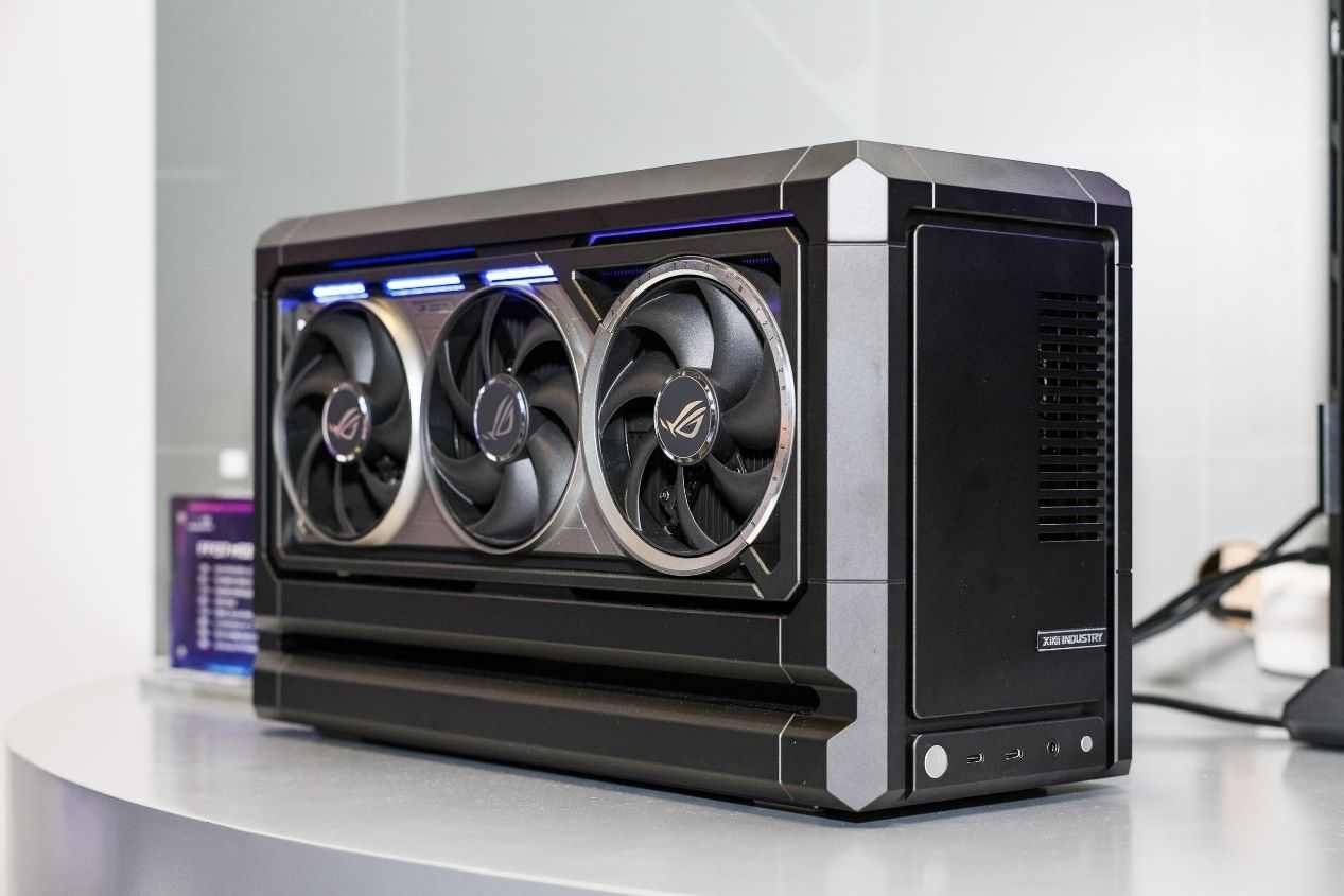 华硕主板撼动BW2025 ROG玩+乐园引玩家狂欢(图27)