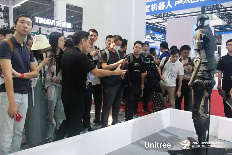 宇树发布通用人形机器人,在2023WRC世界机器人大会上大放异彩(图4) 宇树发布通用人形机器人,在2023WRC世界机器人大会上大放异彩(图4)