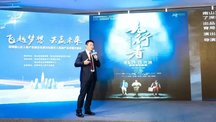 潜行创新发布全球首款融合“激光雷达+AI视觉 ”泳池机器人 L1 Ultra——以颠覆性双智融合技术开启水下智能清洁新纪元(图8) 潜行创新发布全球首款融合“激光雷达+AI视觉 ”泳池机器人 L1 Ultra——以颠覆性双智融合技术开启水下智能清洁新纪元(图8)