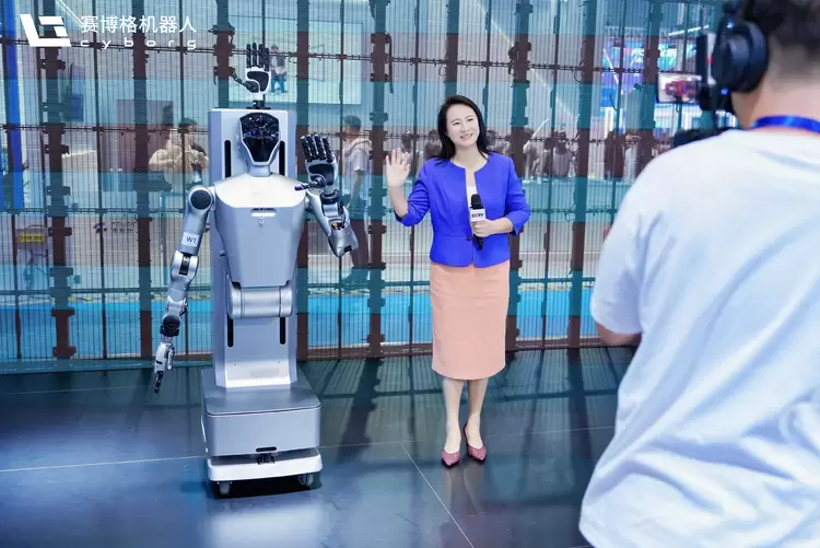 赛博格机器人高交会发布新品 破解工业机器人规模化应用难题(图1)