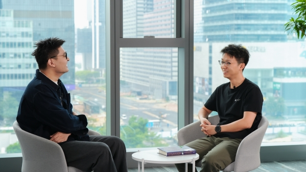 当AI翻译照进现实:时空壶田力一个科幻迷的创业故事(图4) 当AI翻译照进现实:时空壶田力一个科幻迷的创业故事(图4)