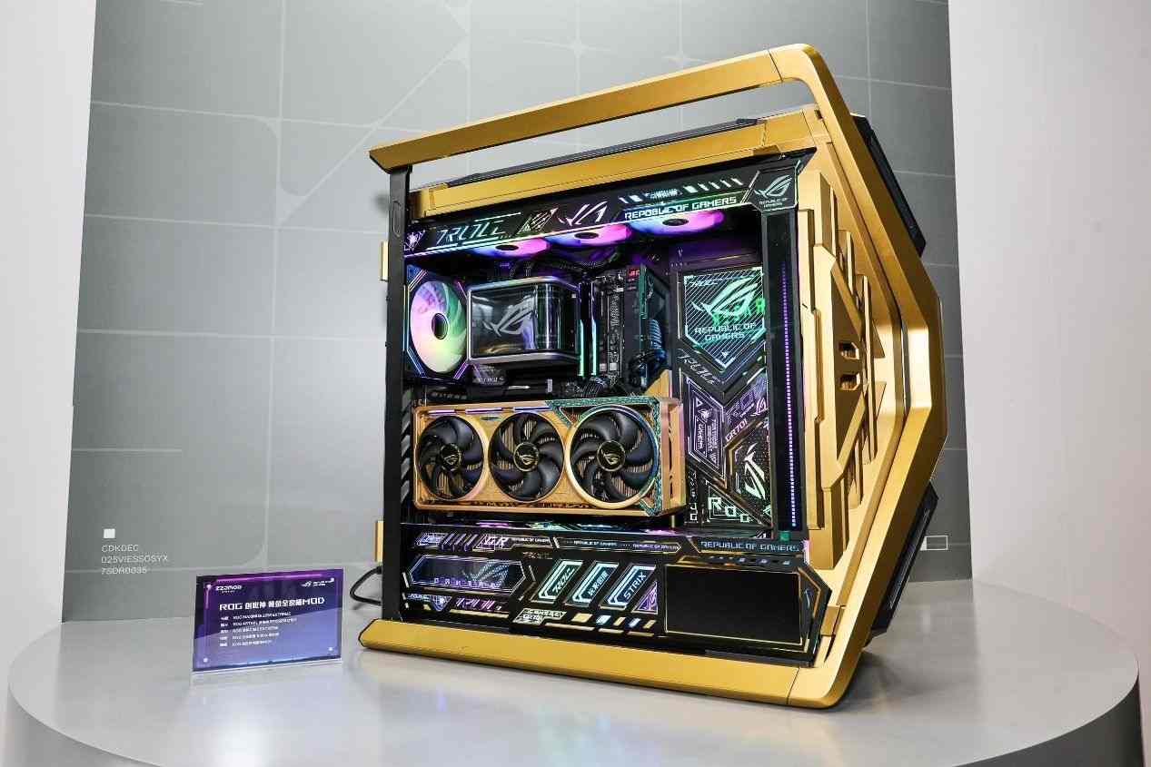 华硕主板撼动BW2025 ROG玩+乐园引玩家狂欢(图24)