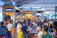 SmallRig斯莫格携变形金刚大黄蜂联名产品亮相BIRTV 2025，场景驱动创新定义影像创作新范式(图2)