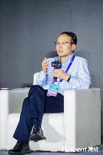 WAIC 2025腾讯“智能涌现”论坛圆桌讨论：好用的AI如何助力产业与生活(图3)