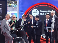 九号公司亮相链博会，硬核实力引全场聚焦！智能、安全是关键(图3)