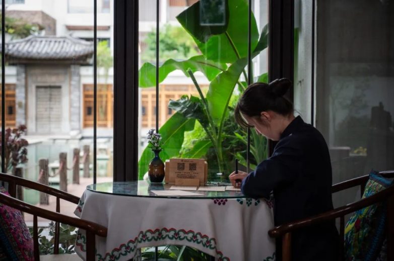 庭午，蝉没收了时间(图5)