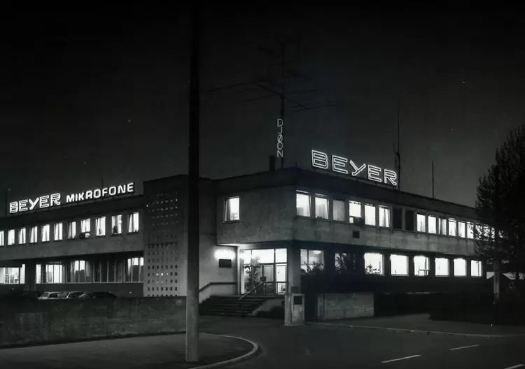 德国拜雅首款可换电池降噪蓝牙头戴耳机：AVENTHO 200正式发售(图15)