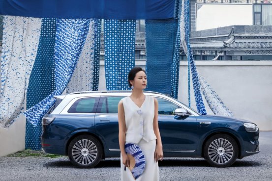 7cc88d8c15d00d8863f8615076bd381