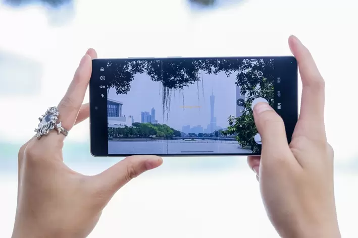 从影像旗舰到折叠大屏 年末手机焕新选三星Galaxy就对了(图3)