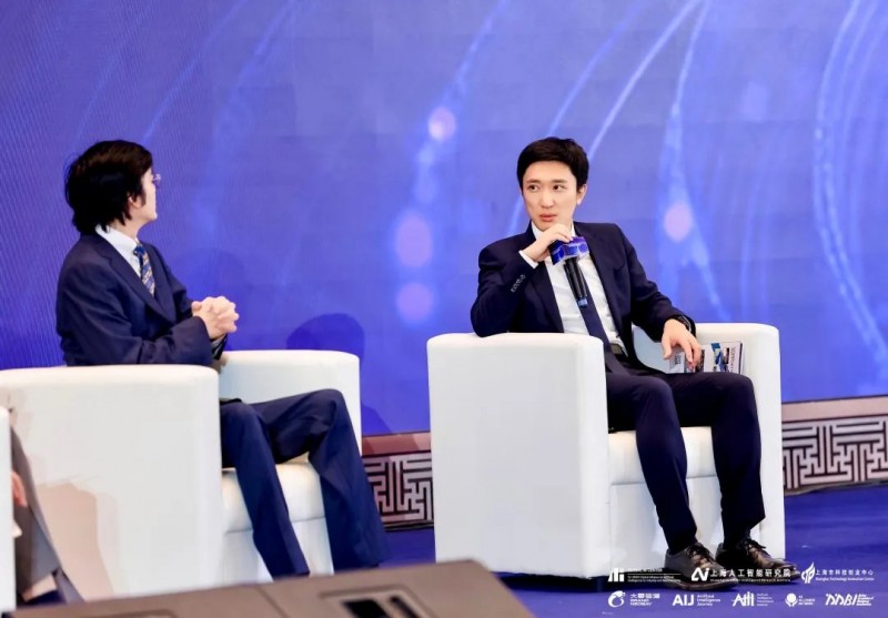 WAIC2025现场直击：鲍捷教授倡议推动全球AI公平，从“感知”开始(图4)