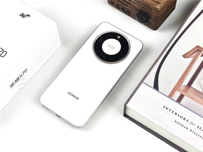 最强续航手机推荐：荣耀X70硬核实力无敌(图2)