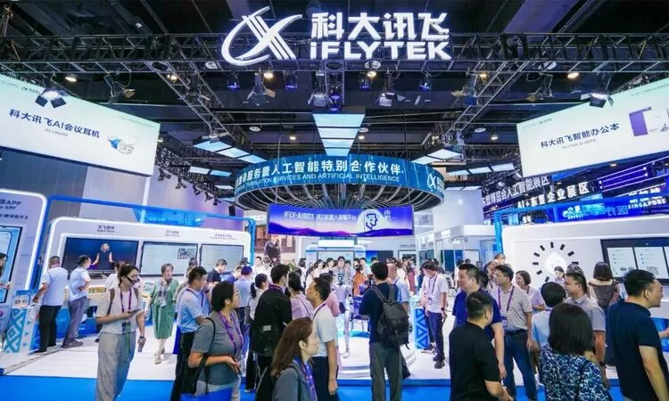 今天AI唱主角！科大讯飞发布星火东盟多语言大模型底座及系列AI产品(图8)