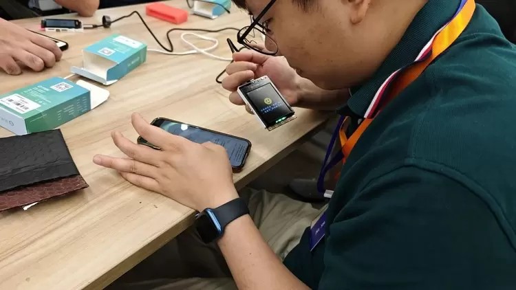 香港教育工作者参访蘑菇云创客空间，深度体验“创客+AI”融合魅力(图4)