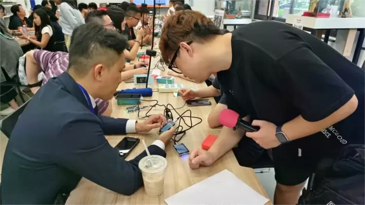 香港教育工作者参访蘑菇云创客空间，深度体验“创客+AI”融合魅力(图3)