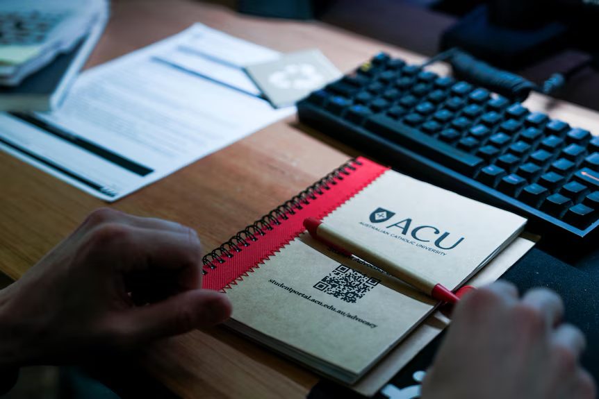 澳洲一大学 AI检测出错，近 6000 学生遭误判学术不端