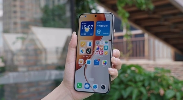 最适合外卖员的手机是哪款 千元的它已经给出答案(图2)