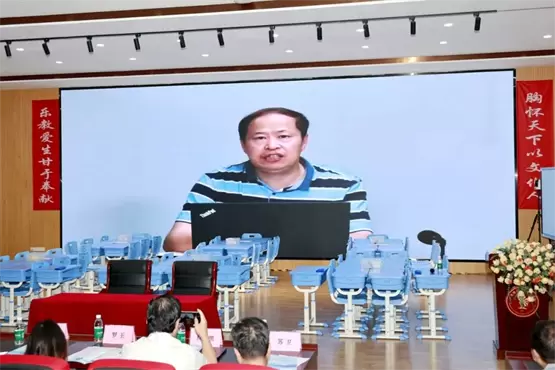 一支笔撬动教育革命：黄埔区发布基于智慧纸笔与人工智能AI大模型(图6)