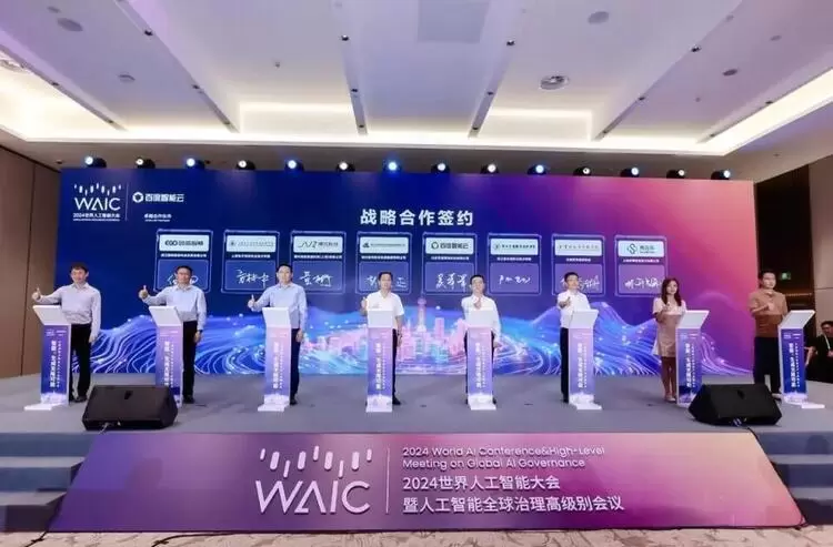 开发者有福了，百度文心智能体平台免费开放文心大模型4.0(图1)