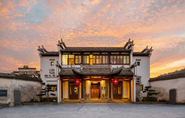 逃离城市计划：在黄山西递泊心云舍醒来，推窗便是江南旧梦(图5)