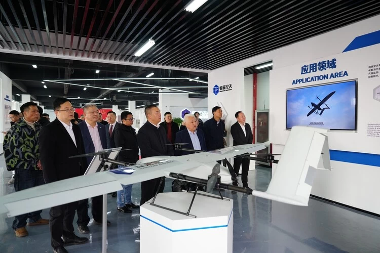 蜂巢空天SU-51智能无人机场在台州湾新区下线(图6)