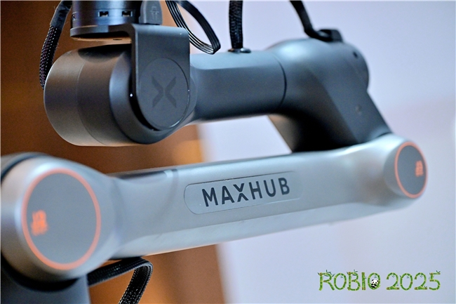 视源股份科研教育级机械臂首秀2025年IEEE国际机器人与仿生学大会(图3)