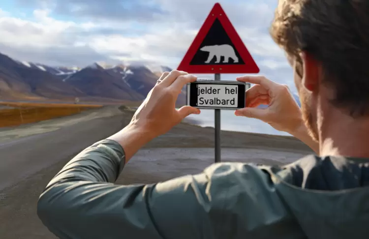 端侧模型颠覆离线翻译时空壶新T1让出海旅游“无网也精准”(图2)