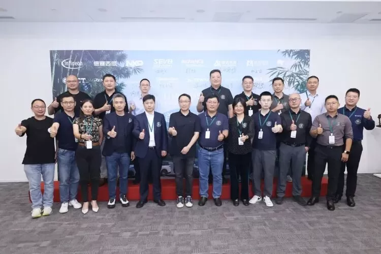 芯驰科技加入星环OS指导委员会，签署合作备忘录(图1)