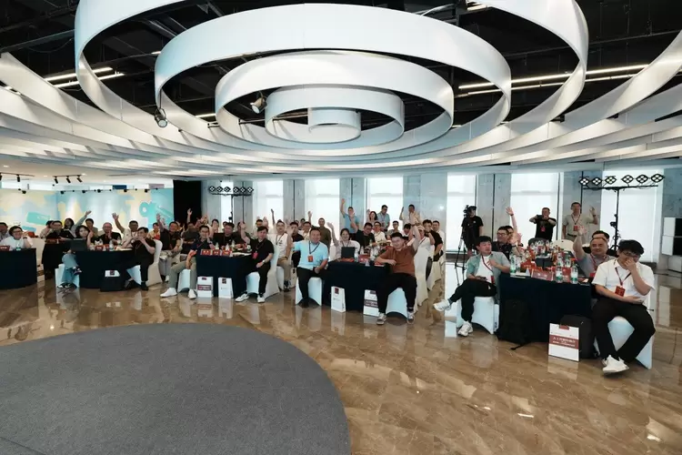 首期人工智能特训营正式开营：聚焦行业模型培育与投资(图9)