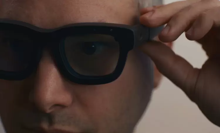 Meta展示首款全息AR眼镜Orion以及神经交互接口(图1)