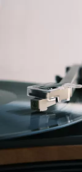 Syitren赛塔林T400 一体式便携黑胶唱机，为年轻人打造的入门级新选择(图7)