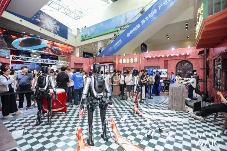 “WAIC里技能大舞台”展现民生智能图景，具身智能赋能“同球共济”(图3)