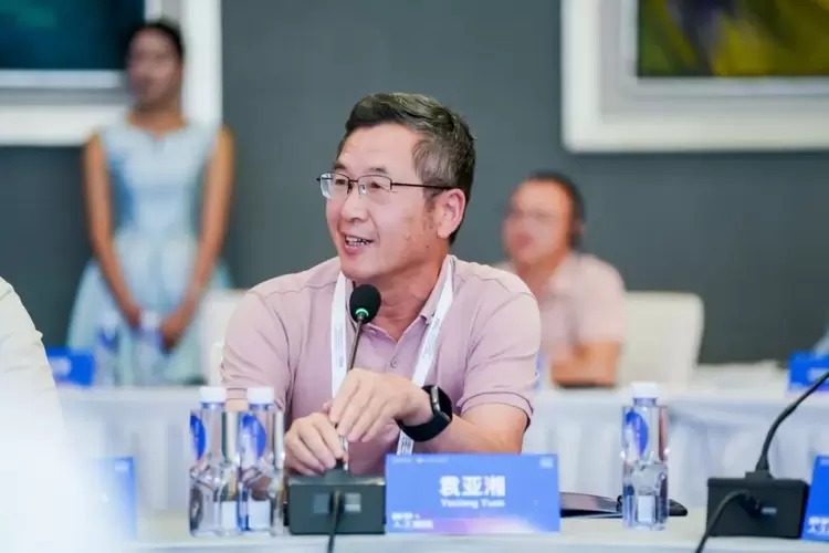 WAIC 2025年世界人工智能大会“数学与人工智能”学术会议圆满落幕(图6)