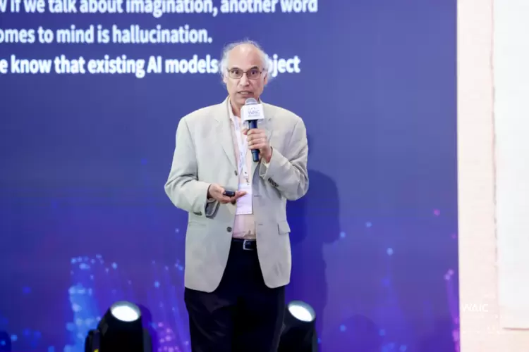 当 AI 与数学在上海相遇：WAIC 2025 背后的智慧革命(图6)