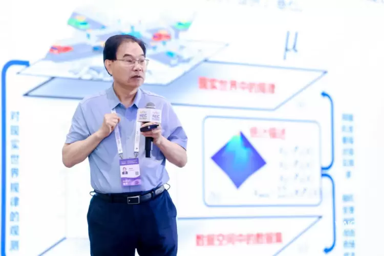 当 AI 与数学在上海相遇：WAIC 2025 背后的智慧革命(图4)