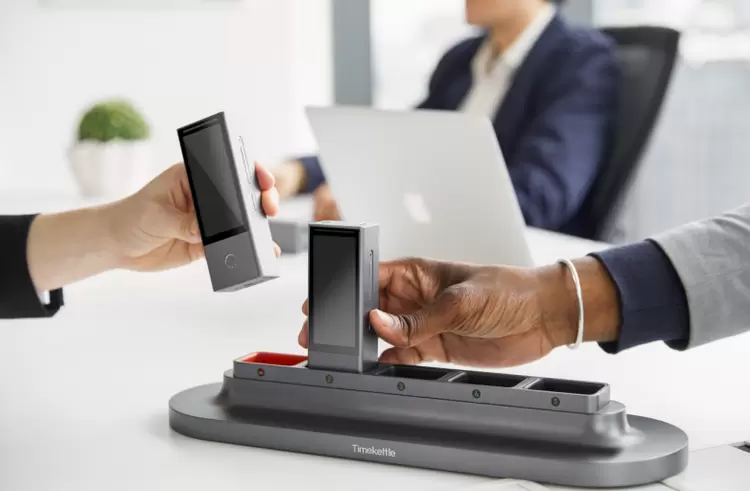 全场景多语言同传，时空壶X1定义专业同传终端新标准(图1)